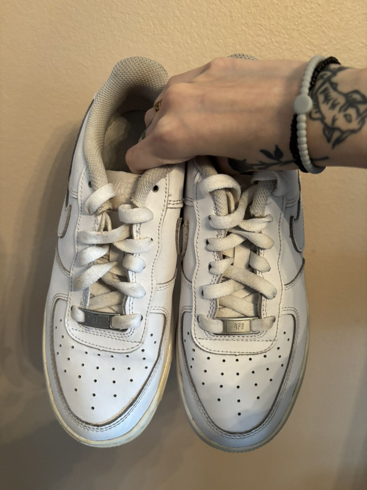 Nike Nike Air Force 1 LE GS 'Triple White' Size US 5 / EU 37 - 3 Thumbnail