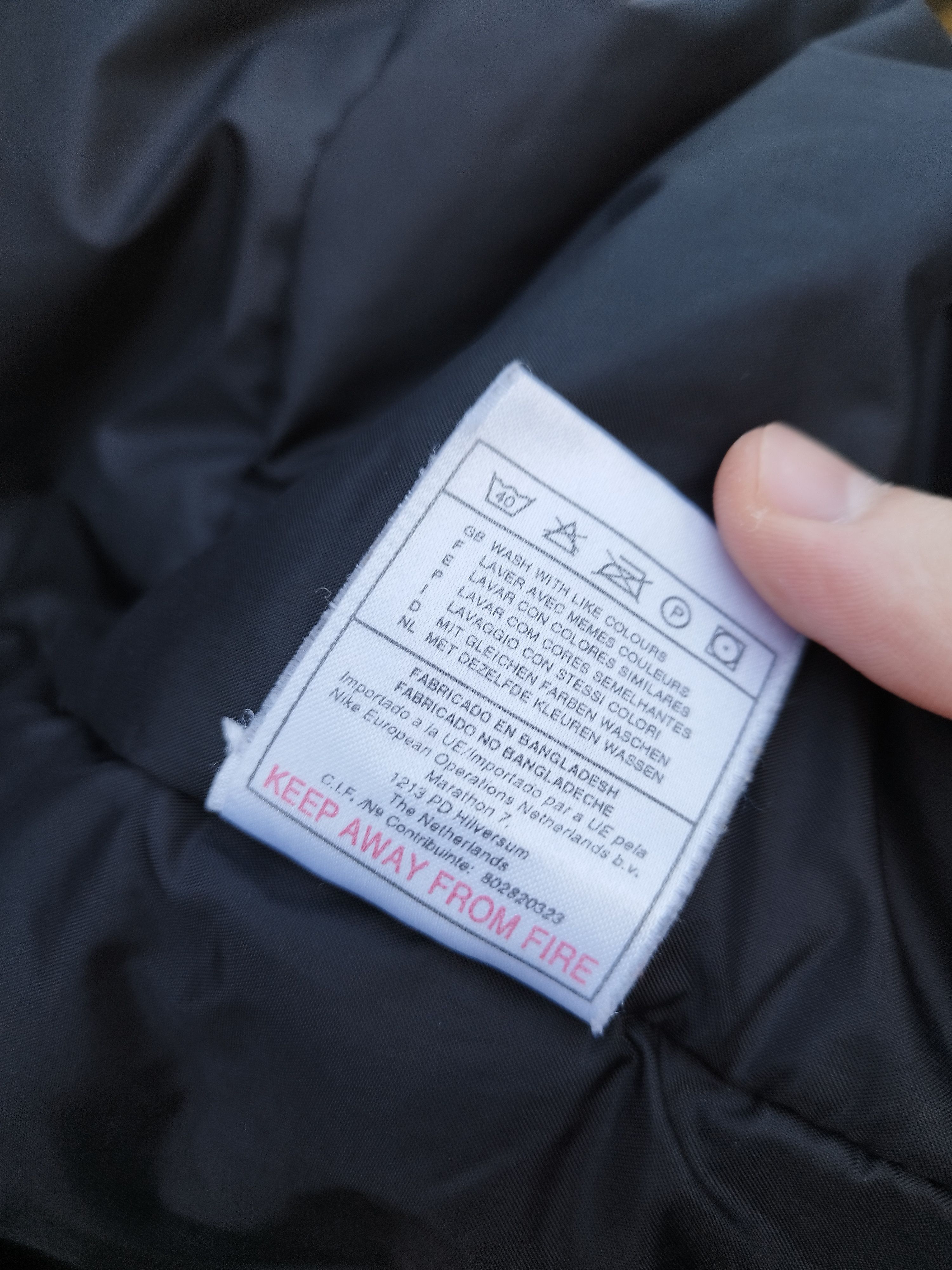 Nike VINTAGE 90s/Y2K Nike Jacket | YKK Zippers, Nylon Shell Size US M / EU 48-50 / 2 - 19 Thumbnail