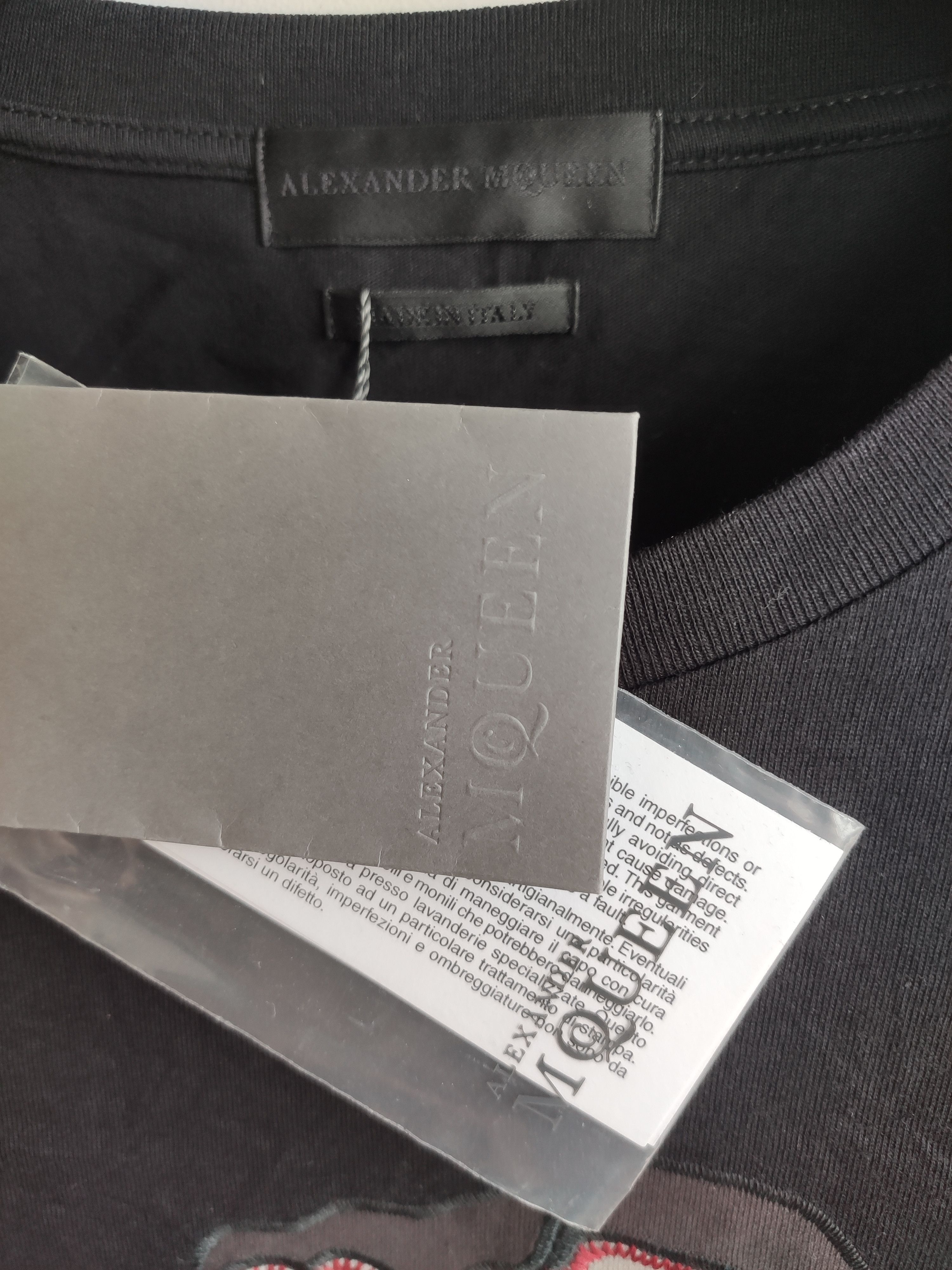 Alexander McQueen ALEXANDER MCQUEEN Embroidered T-Shirt Large BNWT Size US L / EU 52-54 / 3 - 3 Thumbnail