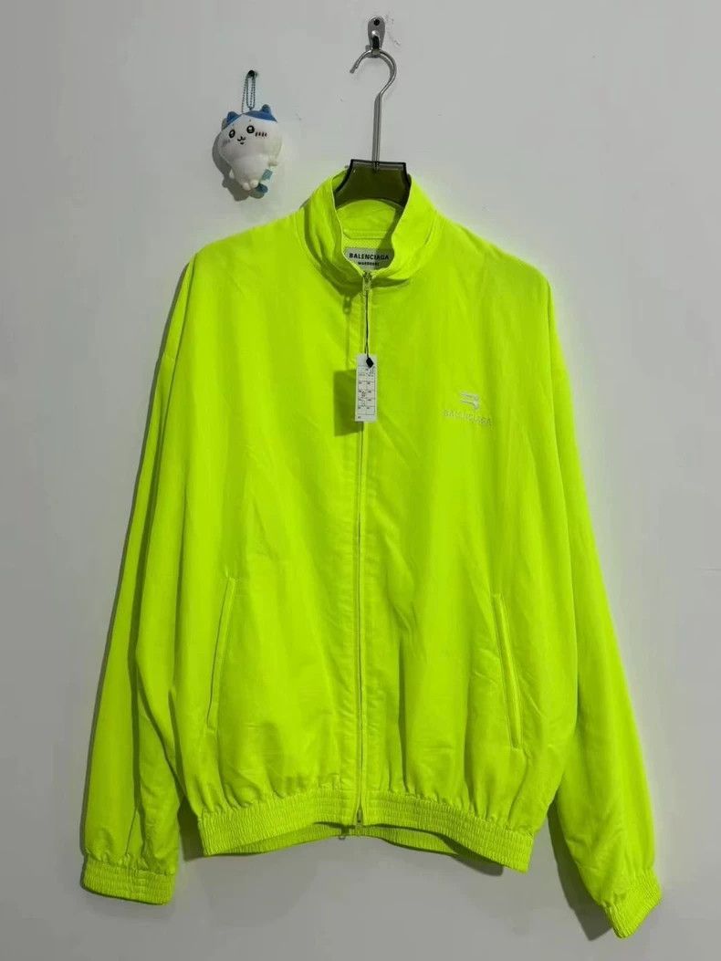 Balenciaga Balenciaga Fluorescent yellow jacket 2501-Nextarrow Size XS / US 0-2 / IT 36-38 - 1 Thumbnail