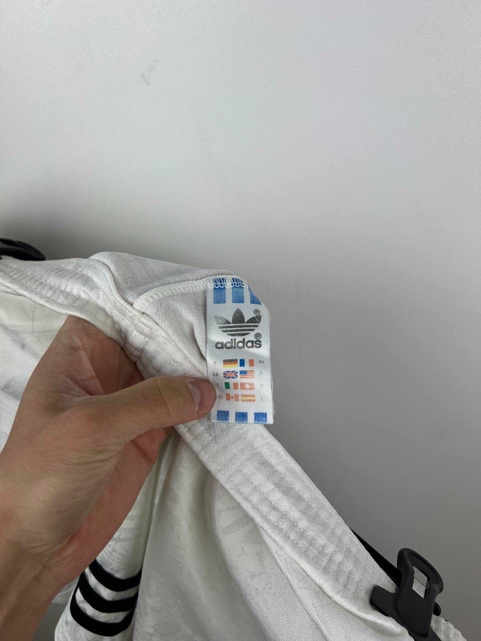 Vintage Adidas 90s football vintage shorts size L/33 Size US 33 - 5 Thumbnail