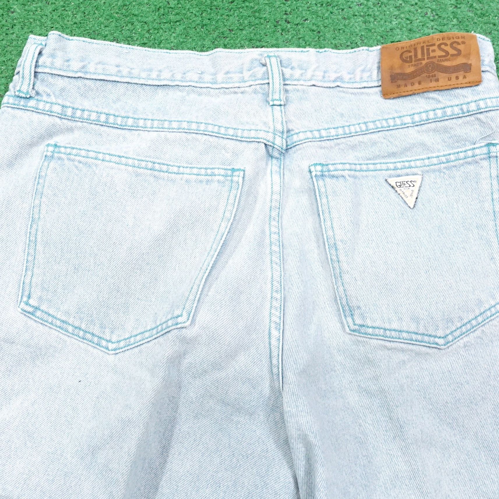 Guess VINTAGE GUESS JEANS WOMENS JORTS SHORTS BLUE SIZE 3 BUTTON FLY COTTON BLEND Size 26" / US 2 / IT 38 - 4 Thumbnail