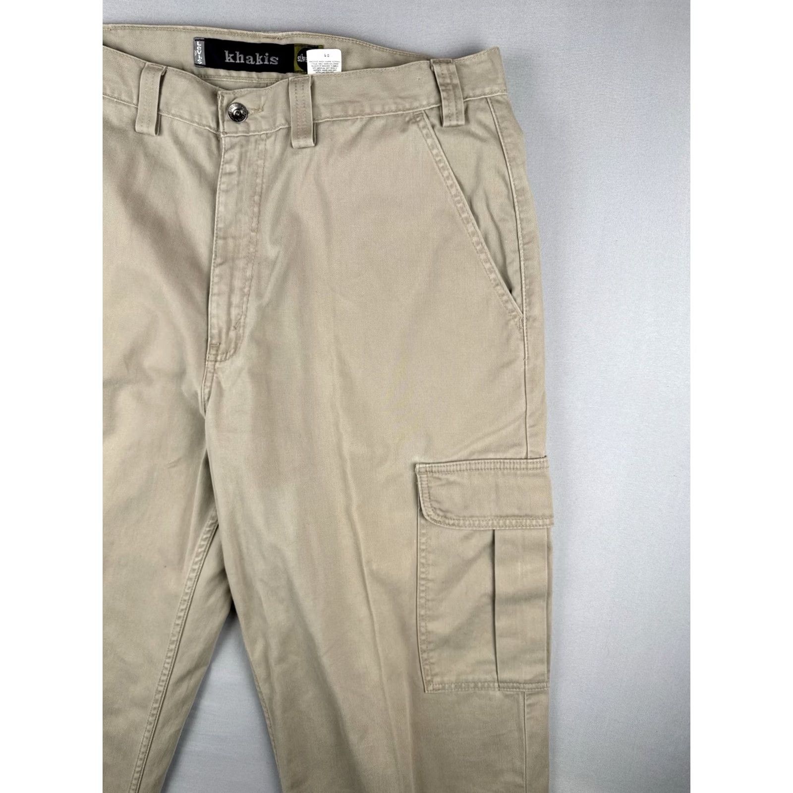 Vintage VINTAGE Levi's Silvertab Cargo Pants Khaki Relaxed Fit 36x32 Mens Pants Size US 36 / EU 52 - 5 Thumbnail