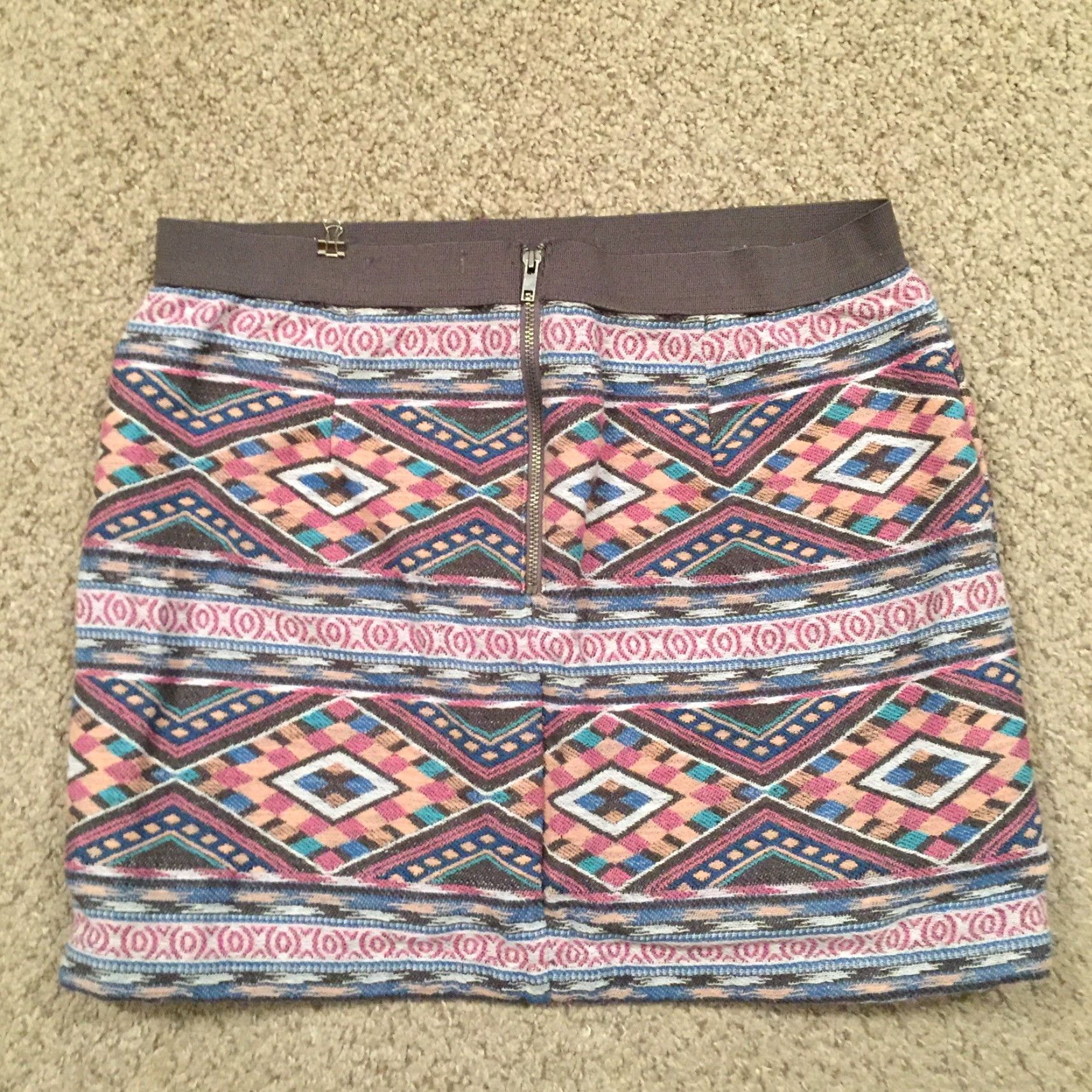 American Eagle Outfitters American Eagle Outfitters Skirt Women Short Multicolor Geometric Pencil Size 6 Size 28" / US 6 / IT 42 - 6 Thumbnail