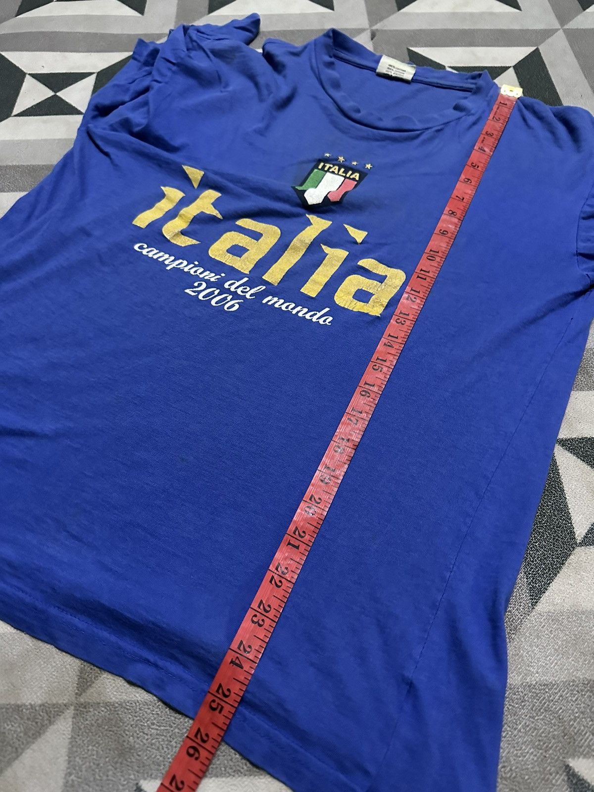 Vintage Vintage Italy champion world cup 2006 tshirt Size US L / EU 52-54 / 3 - 8 Thumbnail