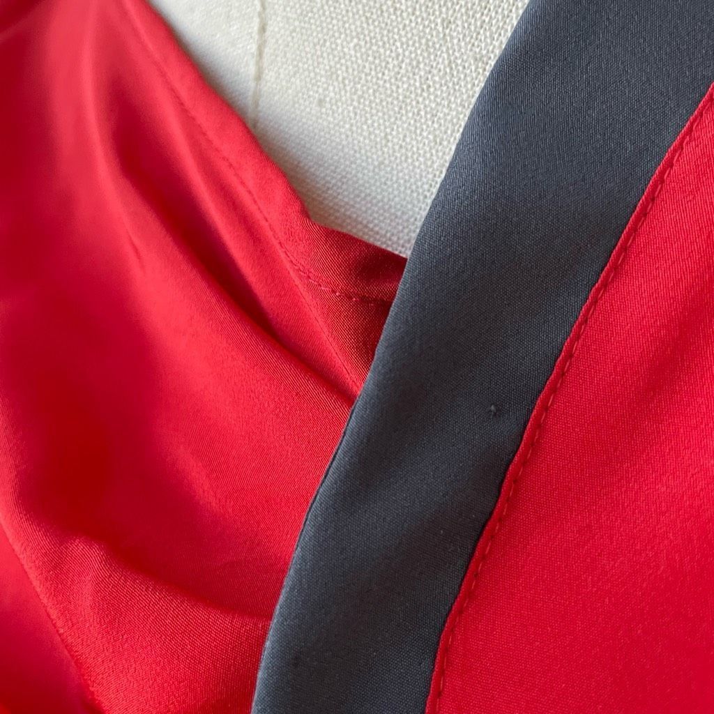 Vintage Vintage 80s Chaus Red Blouse Dark Grey Trim Asymmetrical Neck L Size L / US 10 / IT 46 - 5 Thumbnail