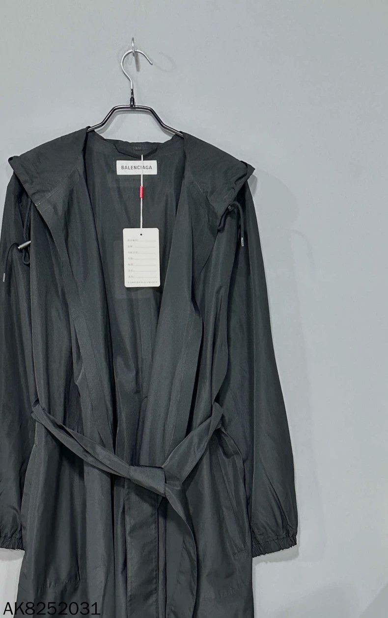 Balenciaga Balenciaga Belted logo nylon trench coat 2501-Nextarrow Size US M / EU 48-50 / 2 - 3 Thumbnail
