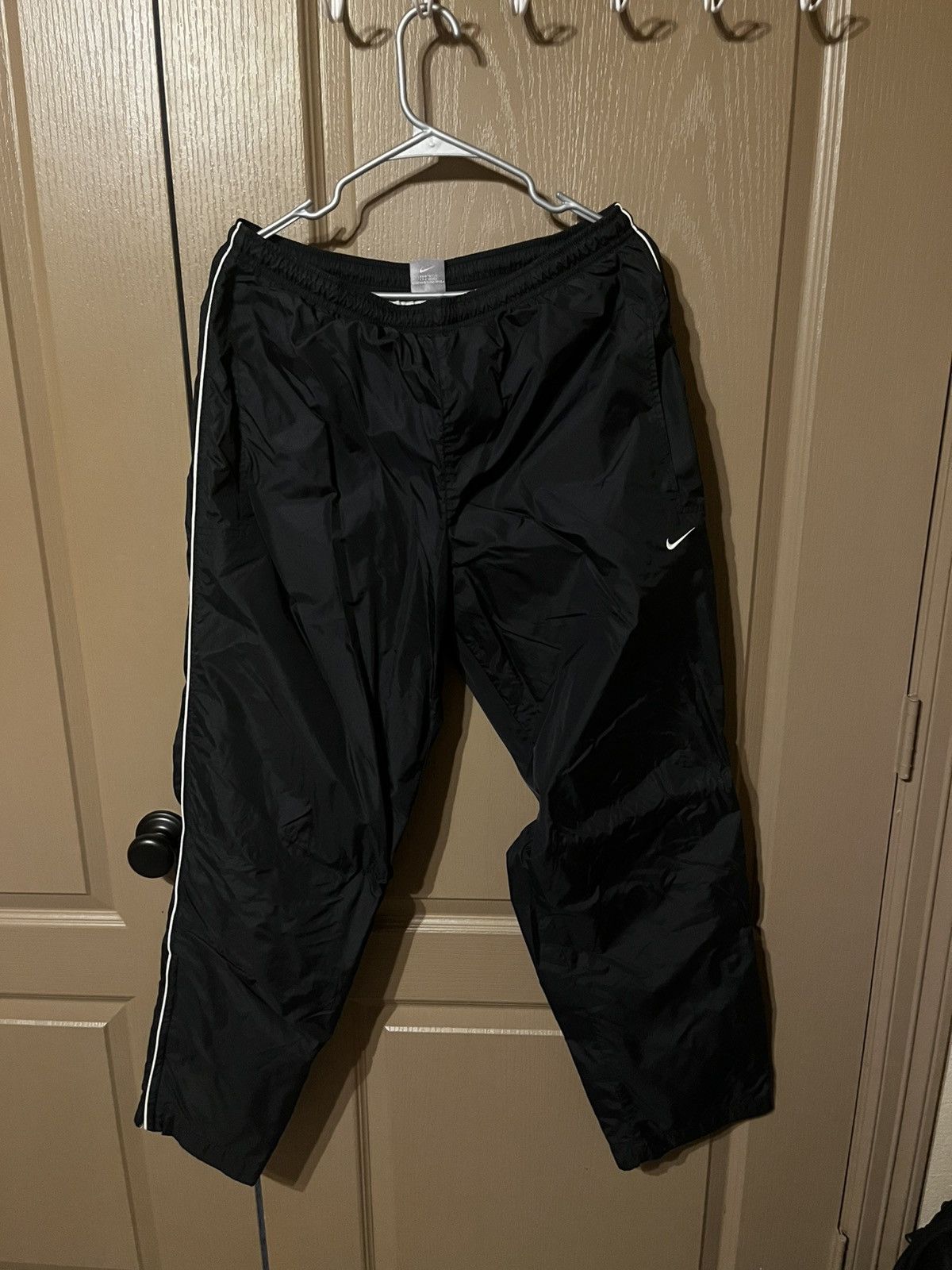Nike Vintage Oversized Nike Joggers Size US 32 / EU 48 - 1 Thumbnail