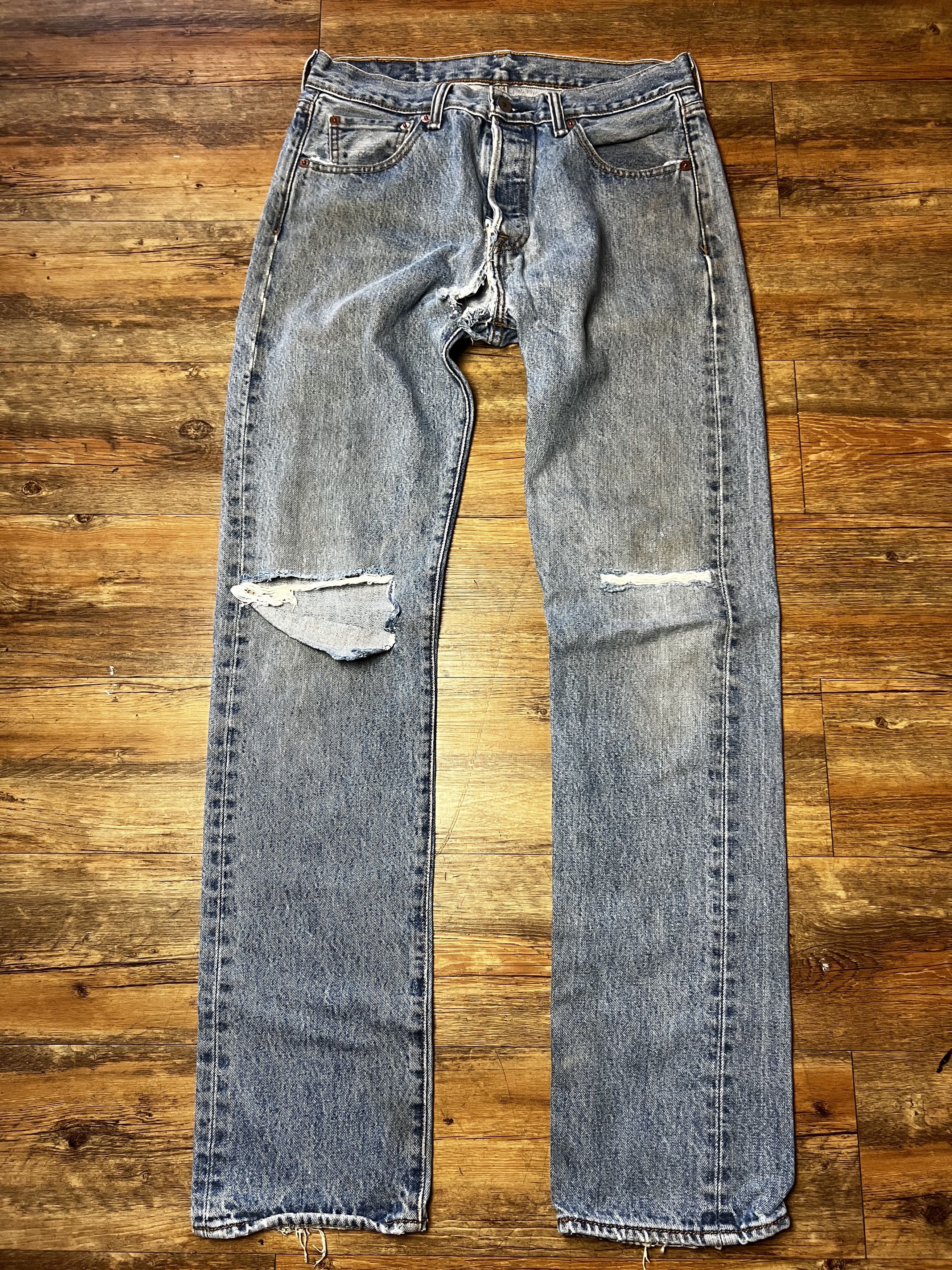 Levi's Vintage Clothing Vintage 501 Levi's Straight Leg Blue Button Fly Denim Jeans Size US 30 / EU 46 - 2 Thumbnail