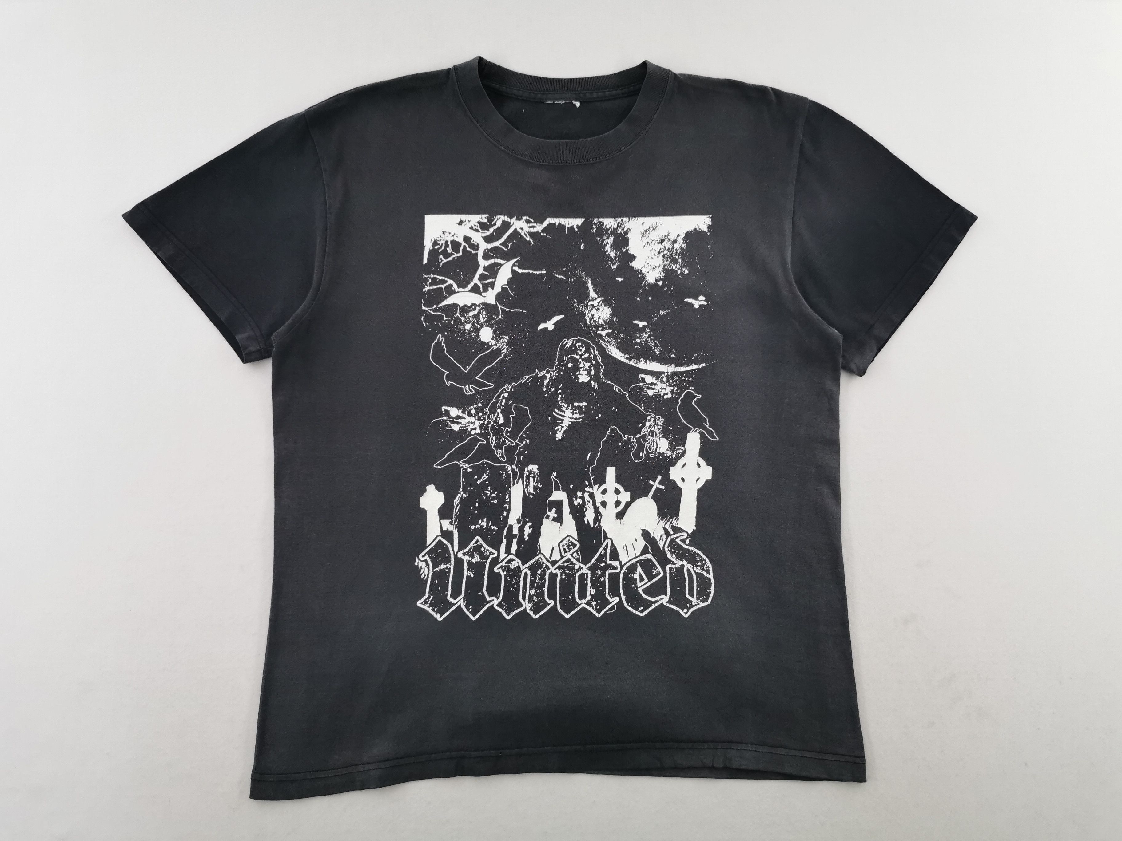 Band Tees Distressed Vintage 90's United Japanese Band T Shirt Size M Size US M / EU 48-50 / 2 - 3 Thumbnail