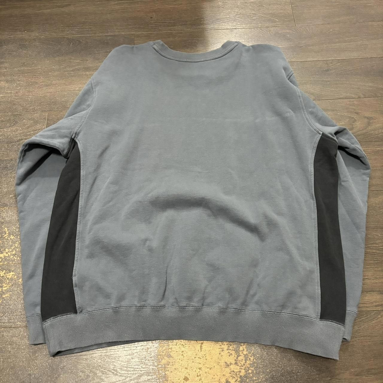 Adidas Vintage adidas crewneck sweatshirt 00s L Size US L / EU 52-54 / 3 - 6 Thumbnail