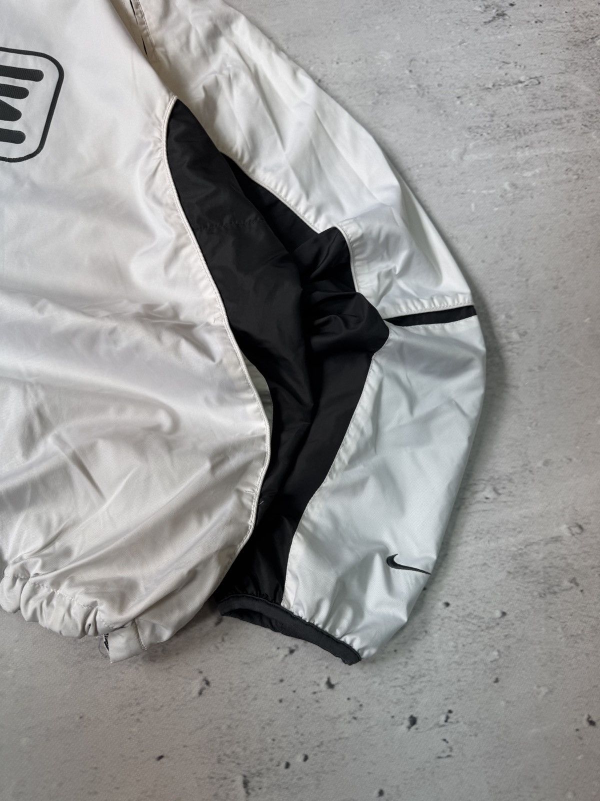 Nike × Vintage NIKE SHOX VINTAGE BASIC LOGO OVERSIZE BAGGY LIGHT JACKET Size US XL / EU 56 / 4 - 4 Thumbnail