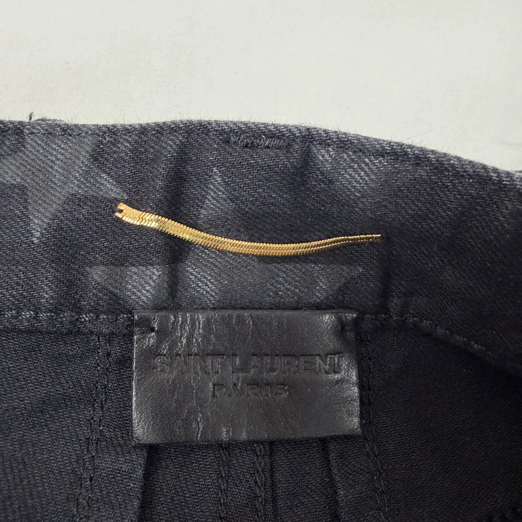 Saint Laurent Paris Saint Laurent Black Star Shorts 27 Size 27" / US 4 / IT 40 - 6 Thumbnail