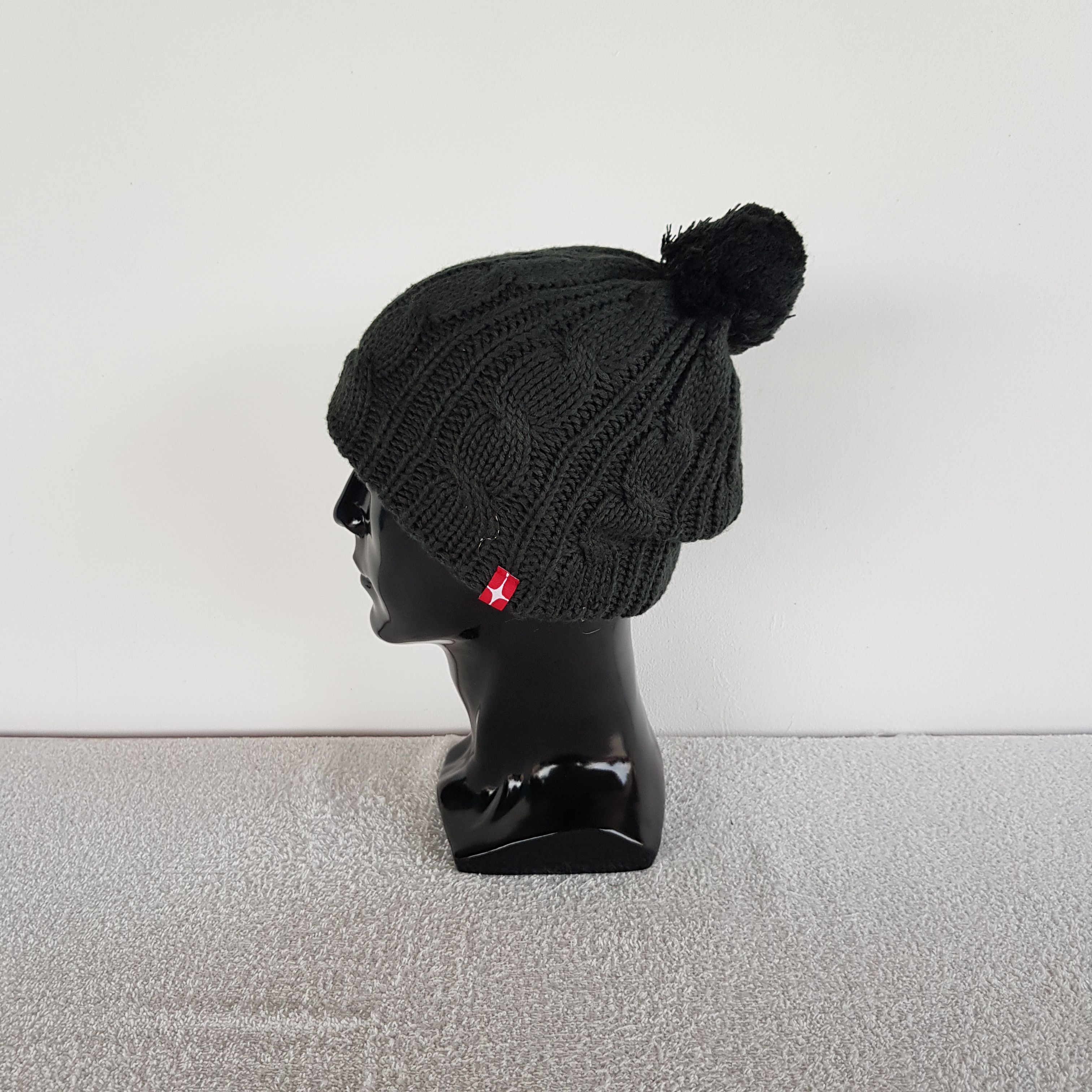Nike Vintage Nike Beanie Y2K Nike Swoosh Pom Pom Knit Snow Caps Size ONE SIZE - 4 Thumbnail