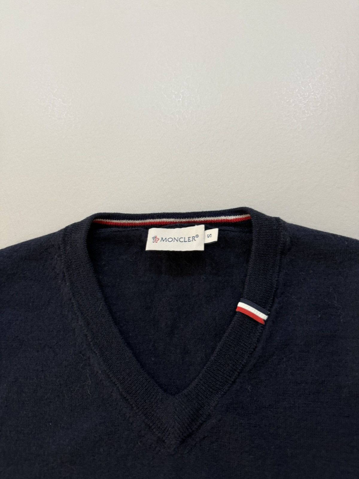 Moncler Moncler sweater for mens Size US S / EU 44-46 / 1 - 3 Thumbnail