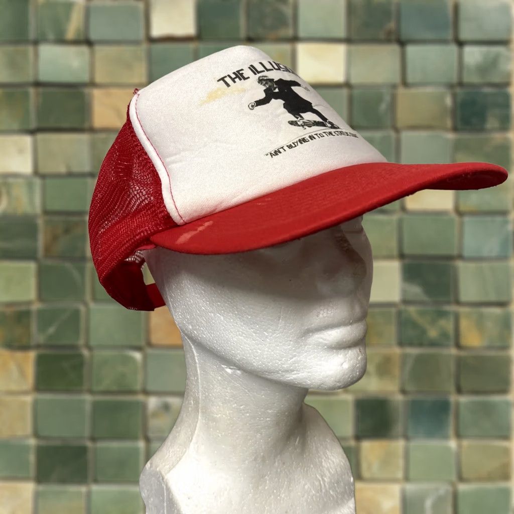 Vintage VINTAGE Otto Collection The Illusion Ain’t Buying Into Status Quo Skater Snap Back Cap Trucker Hat Red Adjustable Men One Size Cap Mens Size ONE SIZE - 1 Thumbnail
