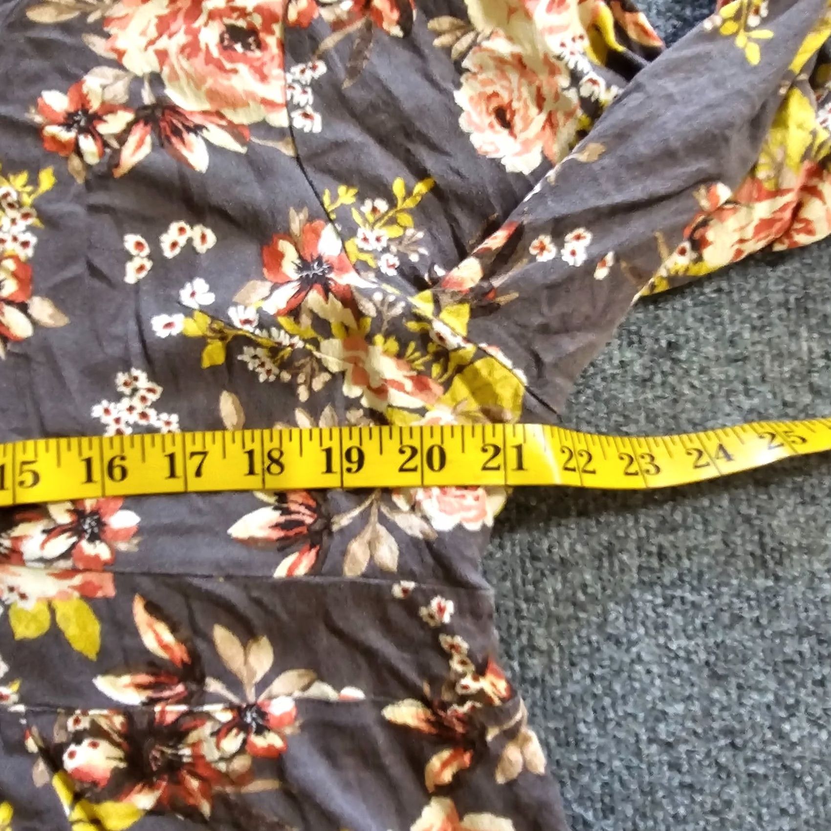 Torrid Torrid Top Womens 3X Gray Pink Floral V Neck Peplum Long Sleeve Blouse Career Casual Shirt Womens Size XXL / US 16-18 / IT 52-54 - 5 Thumbnail
