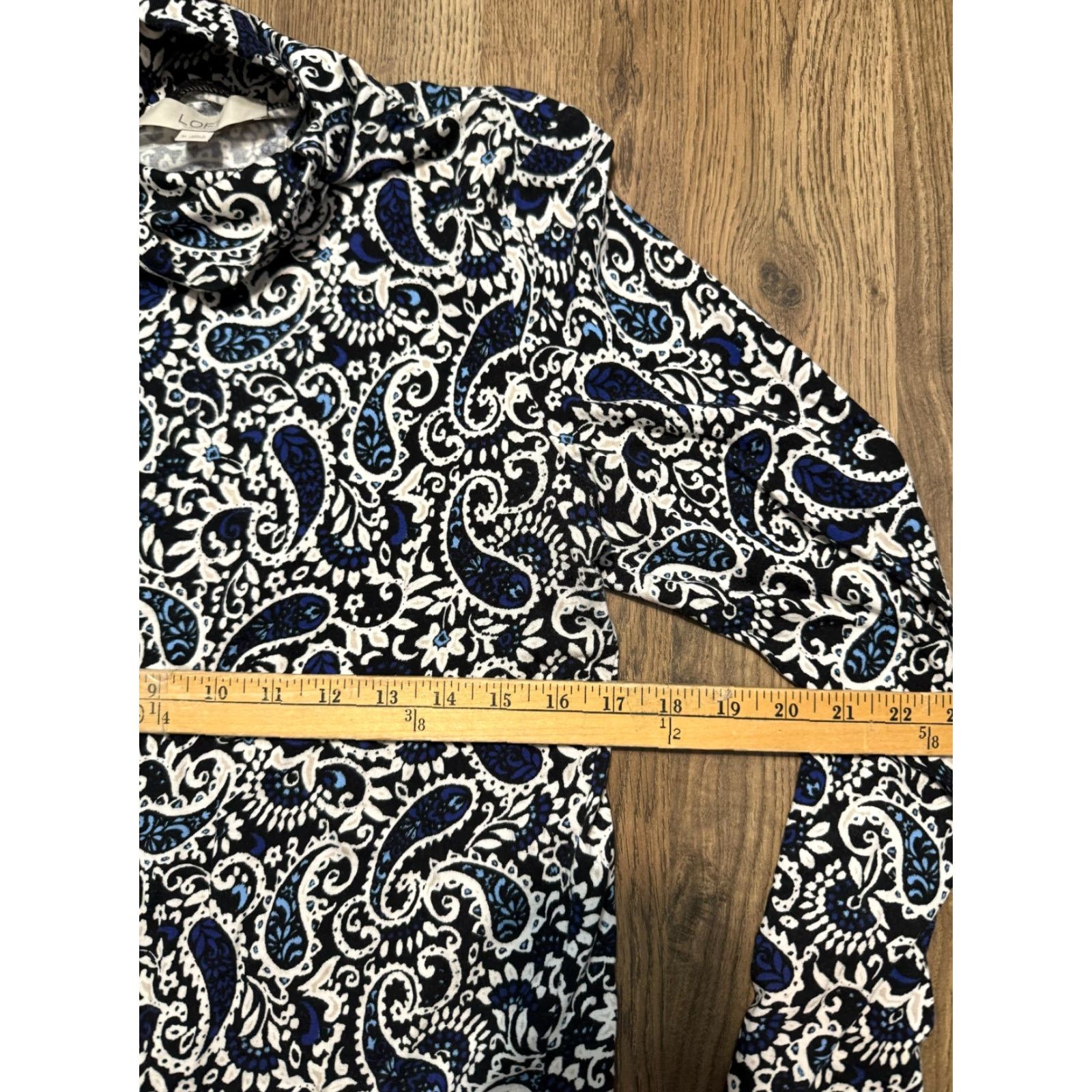 Loft LOFT Shirt Womens Medium Black White Blue Paisley Long Sleeve Turtleneck Shirt Size M / US 6-8 / IT 42-44 - 6 Thumbnail