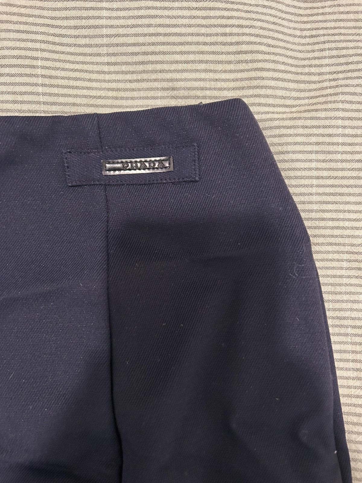 Prada Vintage Prada Navy Skirt Size 28" / US 6 / IT 42 - 4 Thumbnail