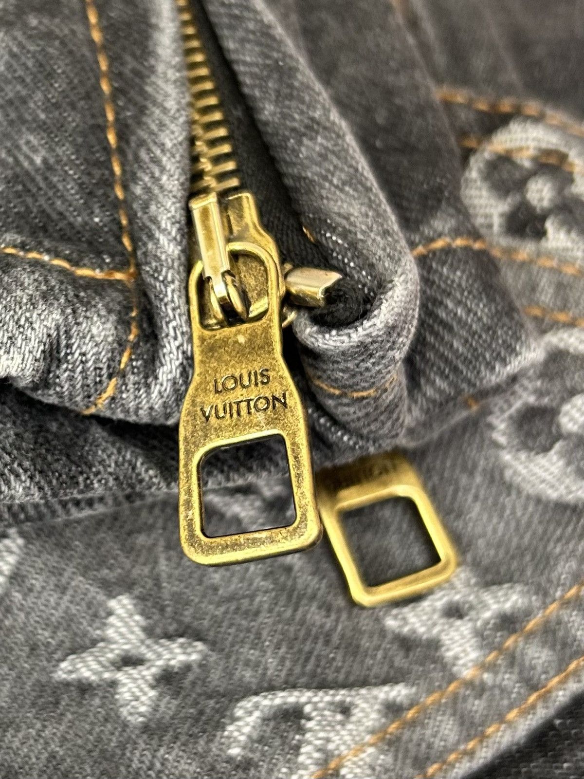 Louis Vuitton LOUIS VUITTON MONOGRAM FLOWER DENIM PANTS Size US 36 / EU 52 - 4 Thumbnail