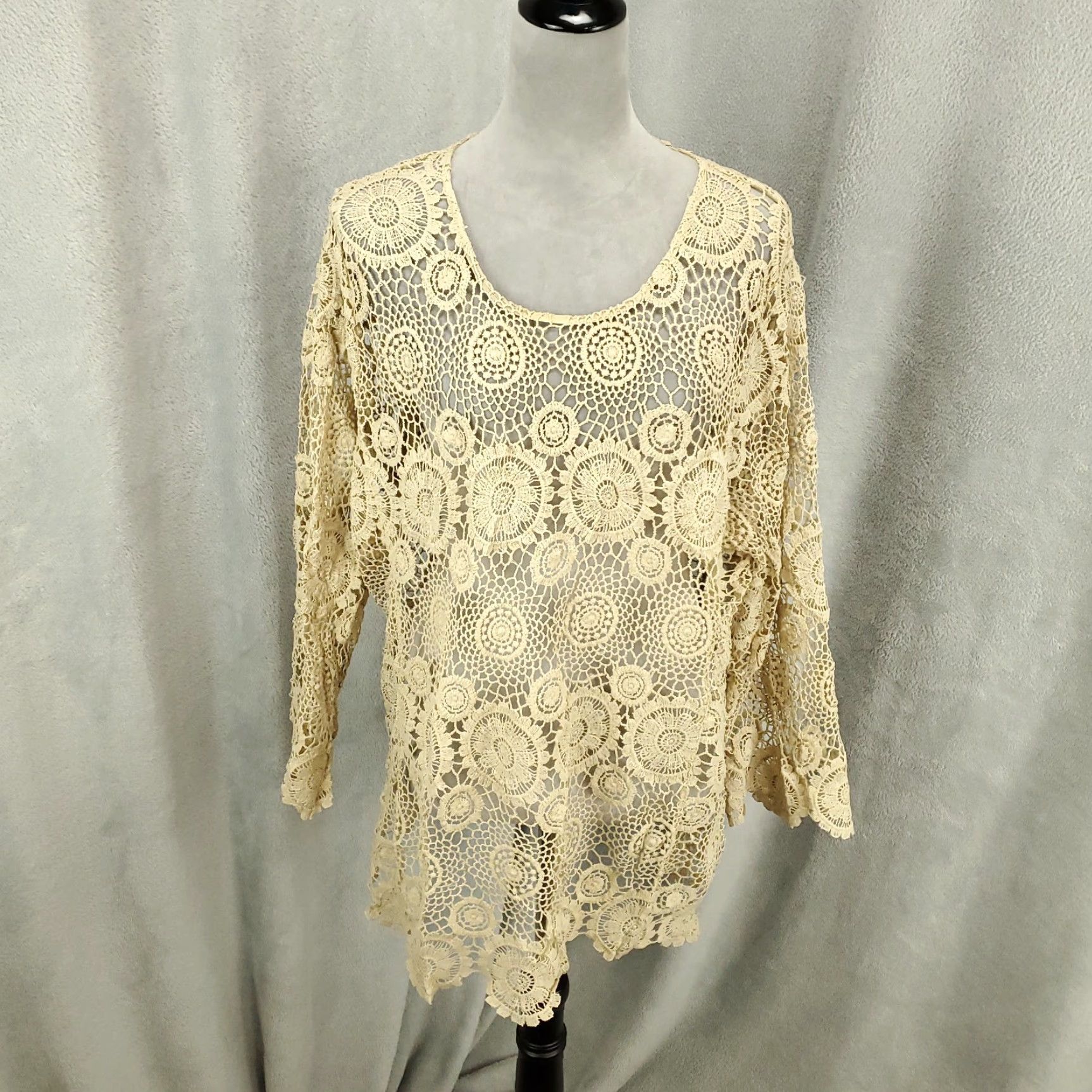 Vintage Calessa Blouse Womens L Ivory Open Lace Sheer Scalloped Hem Pullover Boho Shirt Tunic Casual Size L / US 10 / IT 46 - 2 Thumbnail
