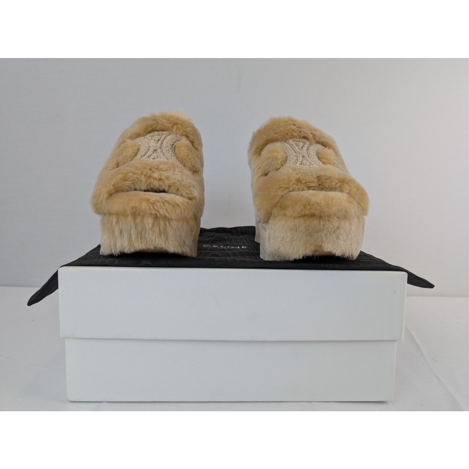 Celine o1rshd1 Elena Mule in Shearling Slide slipper sandal Havana Size US 10 / IT 40 - 16 Thumbnail