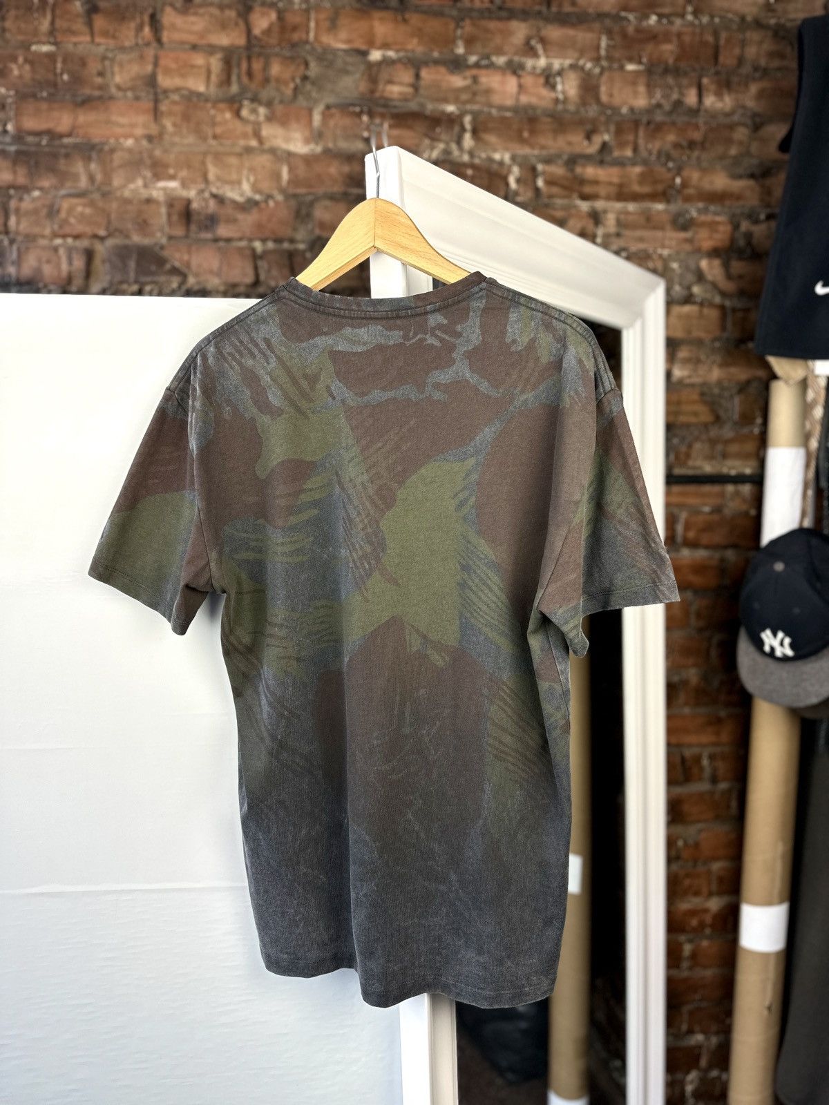 Allsaints Men’s T-Shirt Allsaints Contour SS Crew Camo Size: S Size US S / EU 44-46 / 1 - 3 Thumbnail