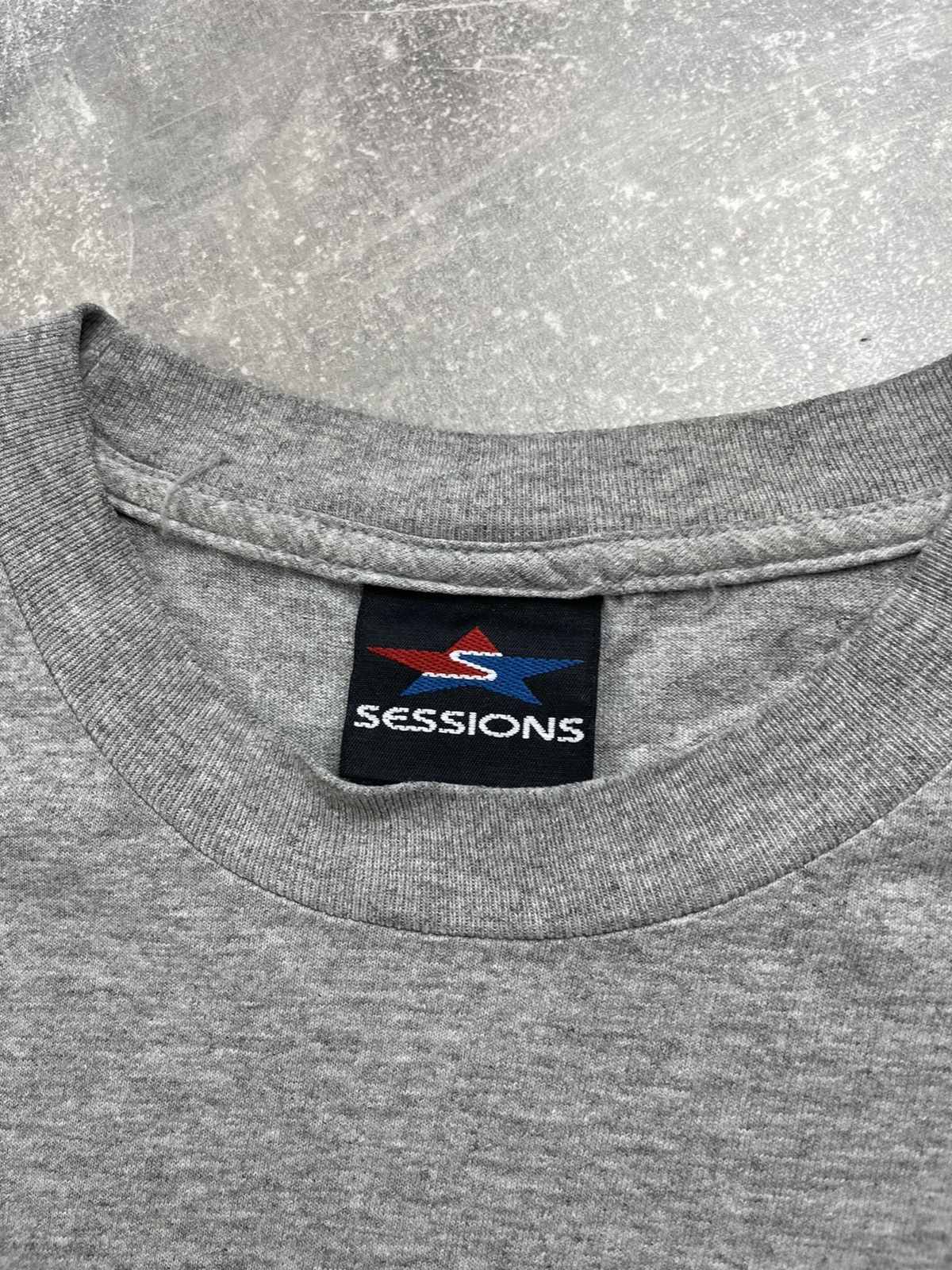 Sessions Vintage 90s Sessions Skateboarding T-Shirt USA Made OG Size US L / EU 52-54 / 3 - 7 Thumbnail