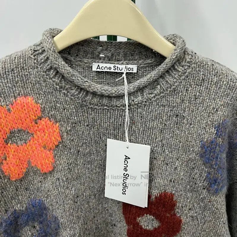 Acne Studios Acne Studios Gray Floral Embroidered Sweater. Size US S / EU 44-46 / 1 - 3 Thumbnail