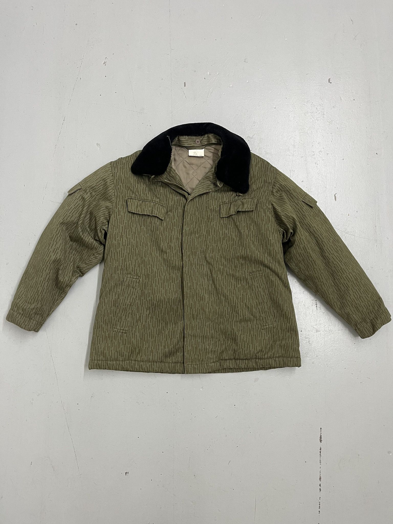Vintage Vintage German Strichtarn Rain Camo Quilted Field Coat Size 52 Size US M / EU 48-50 / 2 - 1 Thumbnail
