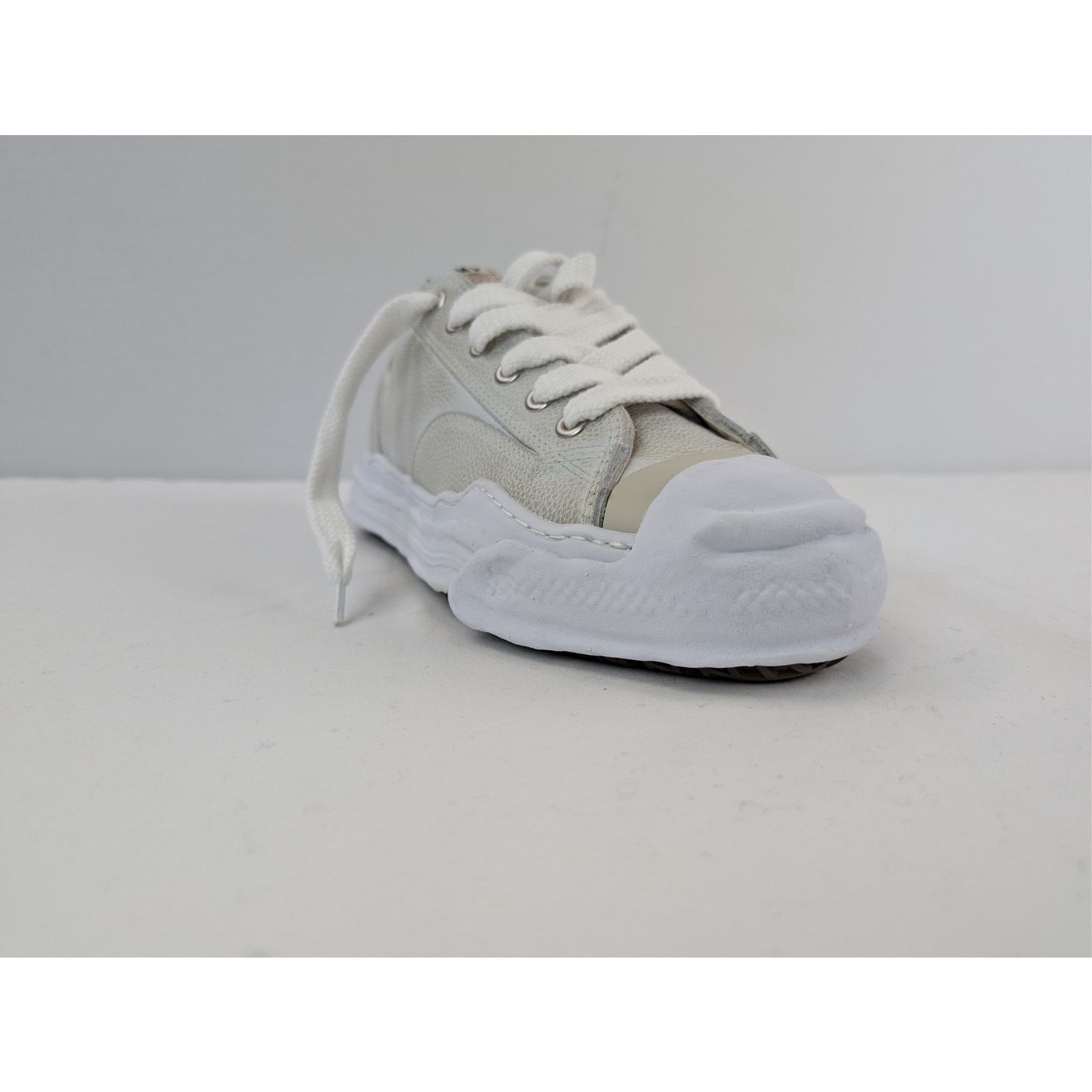 Maison MIHARA YASUHIRO o1rshd1 Hank Original Sole Brushed Sneaker in White Size US 12 / EU 45 - 2 Thumbnail