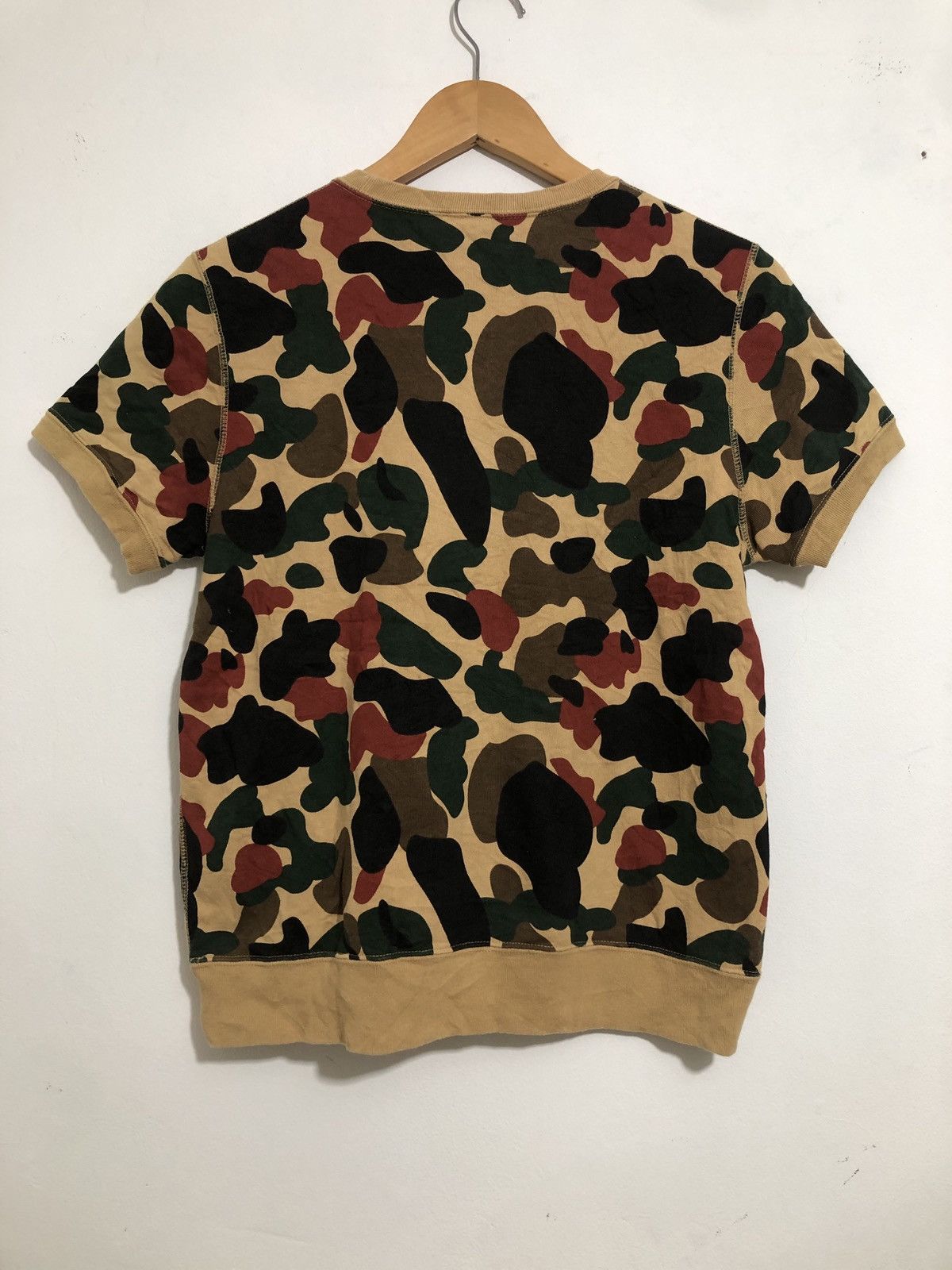 Bape Bape A Bathing Ape Camo Short Sleeve Sweatshirt Size US S / EU 44-46 / 1 - 4 Thumbnail