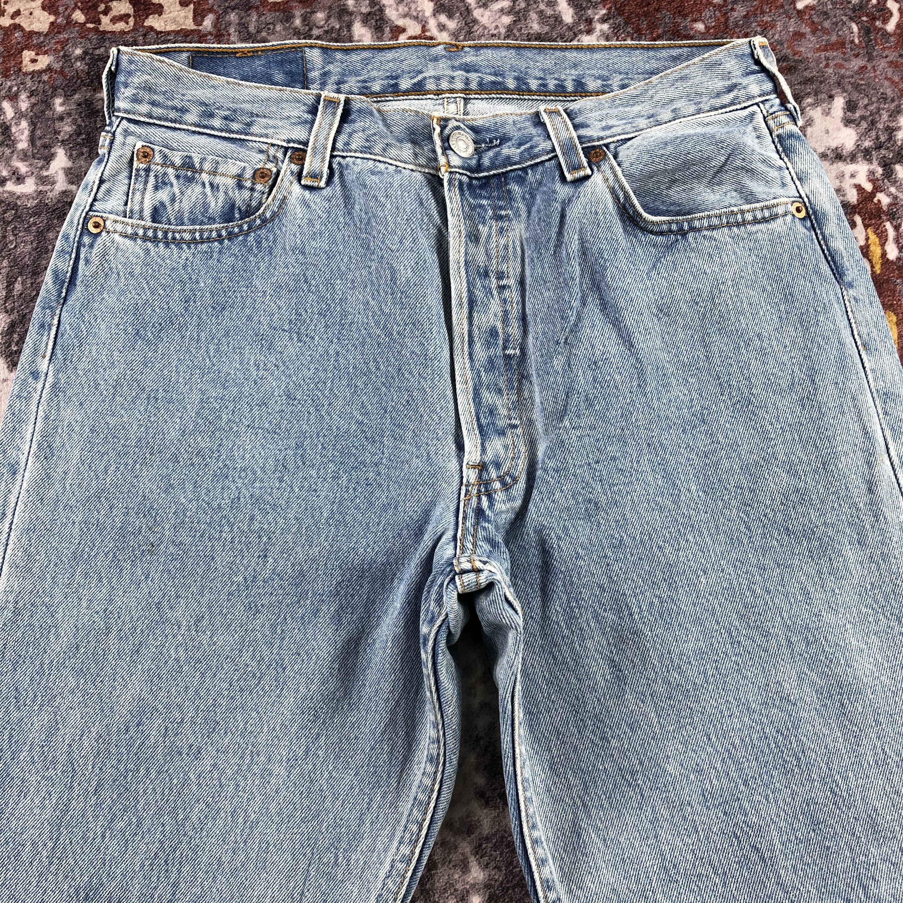 Levi's × Vintage Vintage 90s Light Wash Levis 501 Jeans-JM2822 Size US 30 / EU 46 - 3 Thumbnail