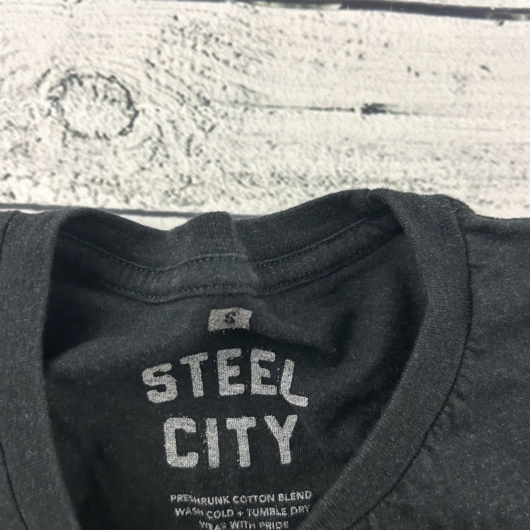 Vintage Steel City Heart T-Shirt Men’s Small Black Short Sleeve Shirt Mens Small Black City Size US S / EU 44-46 / 1 - 2 Thumbnail