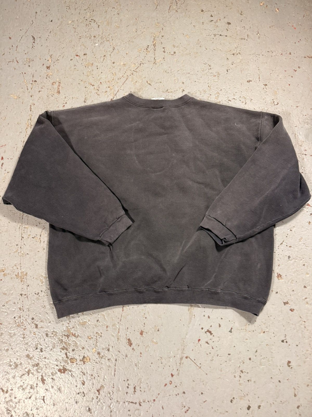 Hard Rock Cafe Vintage Distressed Ash Gray Faded Hard Rock Cafe Crewneck Size US XL / EU 56 / 4 - 7 Thumbnail