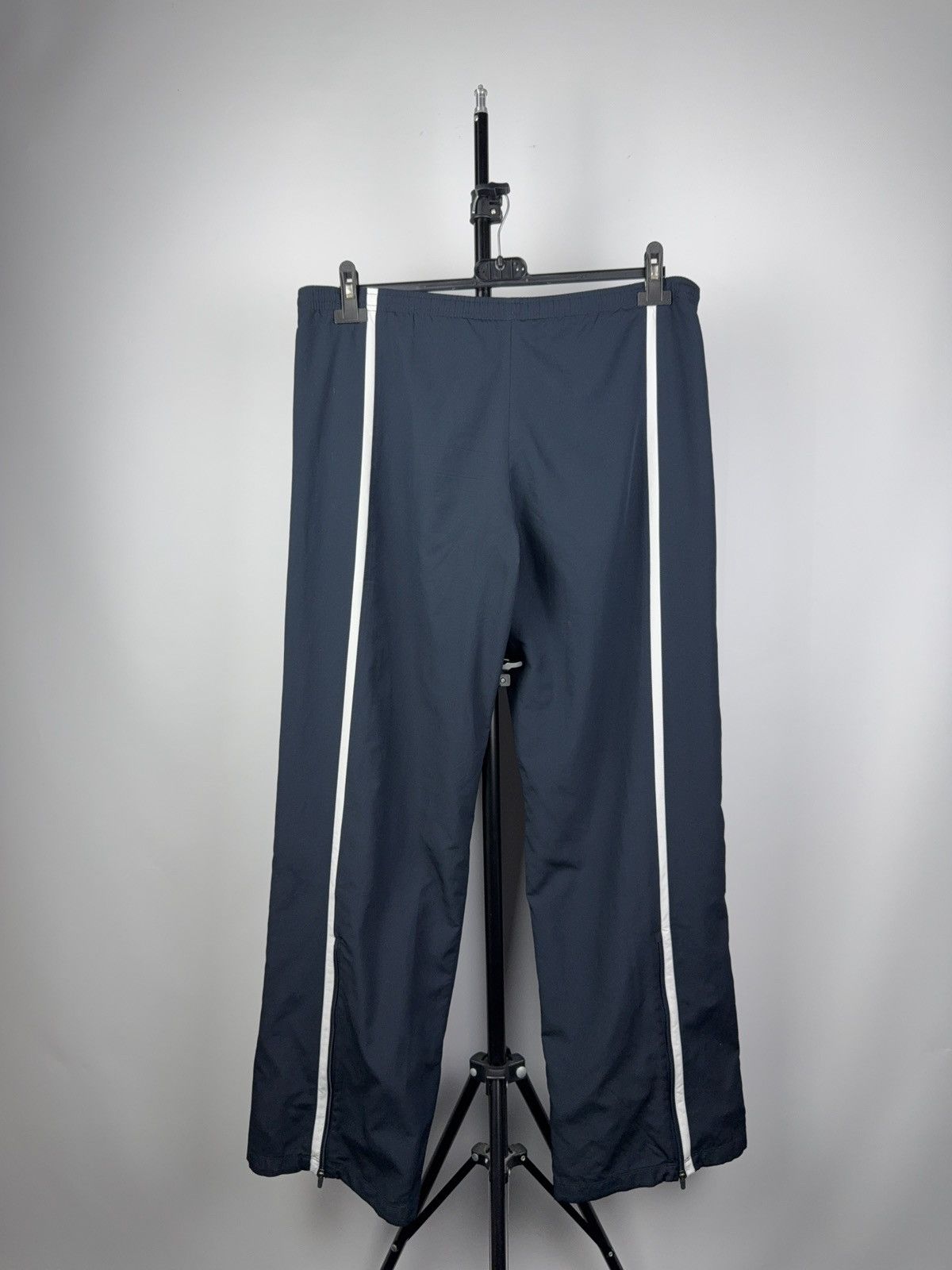 Nike × Vintage Vintage Nike Pants Embroidered Nylon Drill Pants M size Size US 34 / EU 50 - 7 Thumbnail