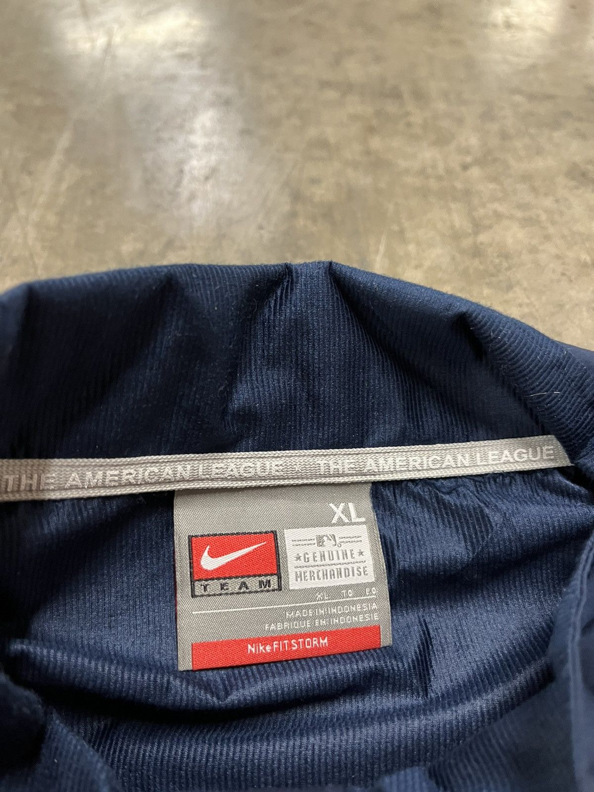 Nike × Vintage Nike Boston Red Sox lightweight pull over hype rare sports Size US XL / EU 56 / 4 - 6 Thumbnail
