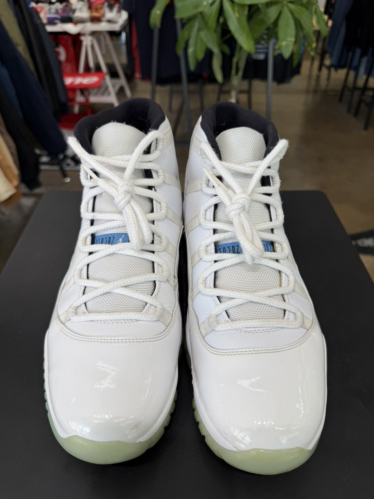 Jordan Brand Air Jordan 11 Legend Blue Size 13 (2014) Size US 13 / EU 46 - 2 Thumbnail