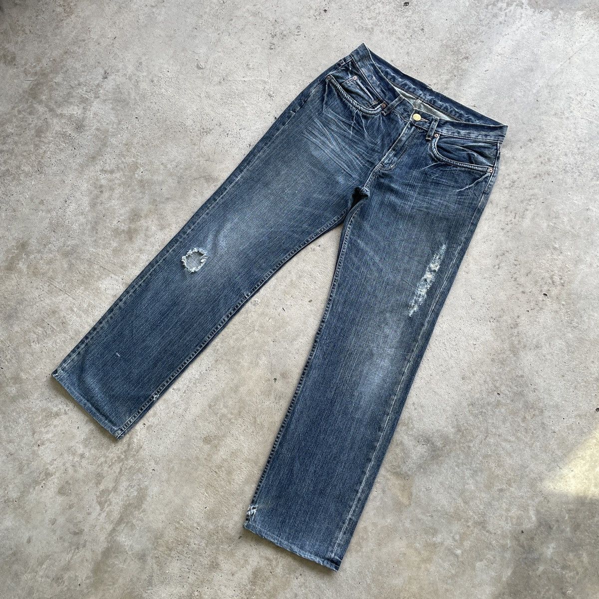 Japanese Brand Vintage Takeo Kikuchi Japan Distressed Faded Jeans Pants W33 Size US 33 - 2 Thumbnail