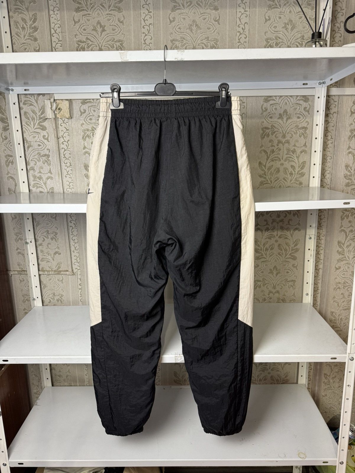Nike Vintage Nike Nylon Drill Pants Y2K Black Size US 34 / EU 50 - 25 Thumbnail