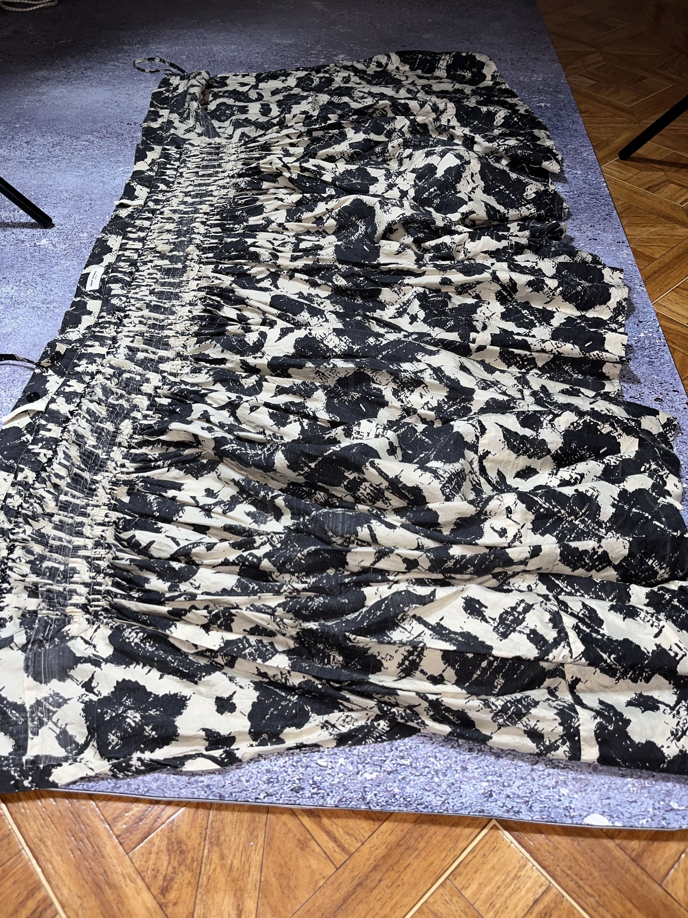 Dries Van Noten Rare Dries Van Noten Silk Skirt Size Medium Japanese Size 28" / US 6 / IT 42 - 17 Thumbnail