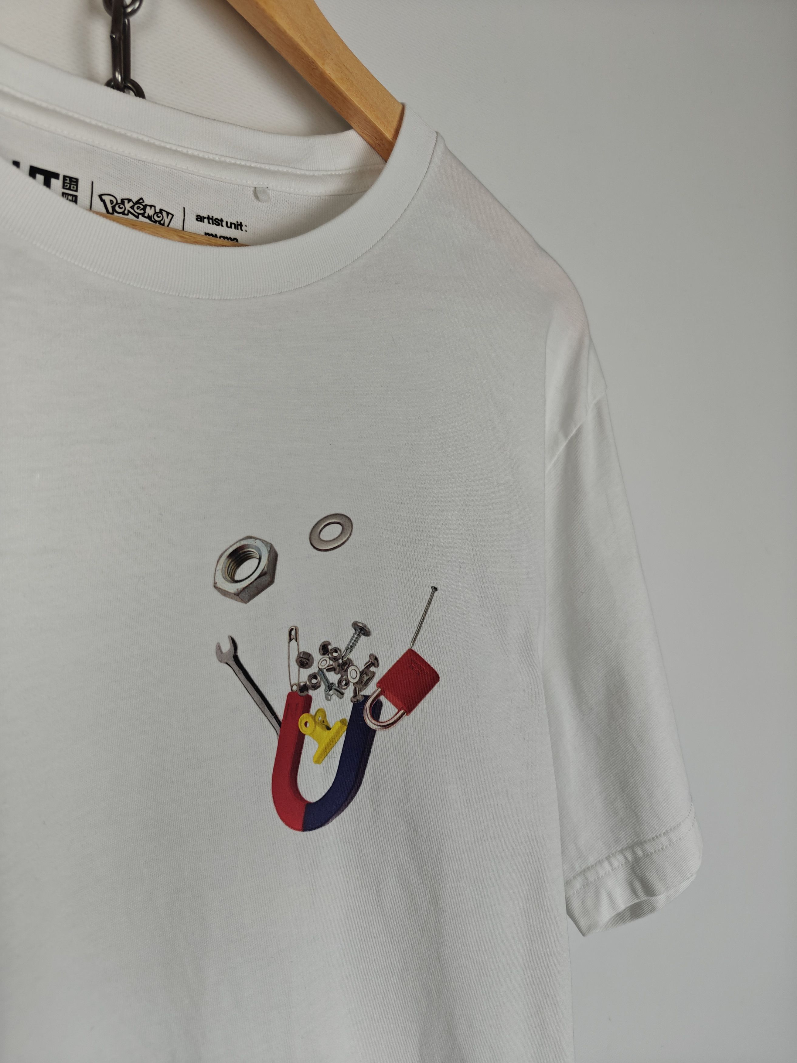 Pokemon × Uniqlo Uniqlo x Pokemon Tee Magma Artist T-Shirt White size M Size US M / EU 48-50 / 2 - 5 Thumbnail