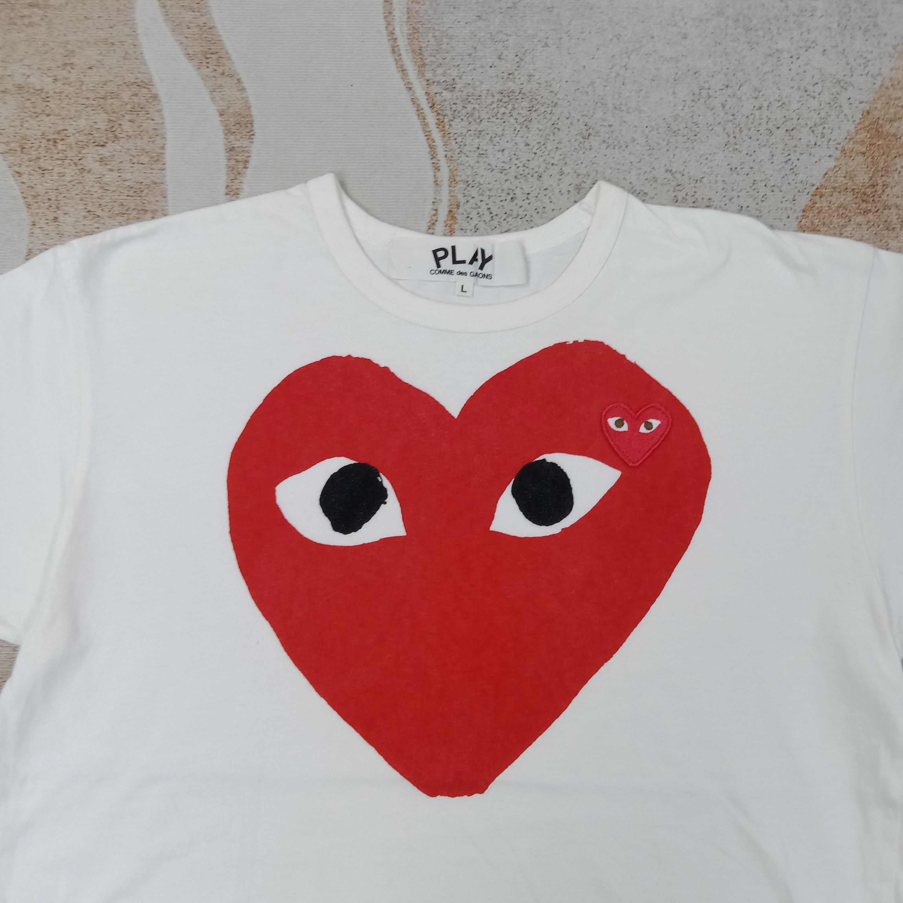 Comme des Garcons Comme Des Garcons Play Japanese Tshirt C259N48 Size US M / EU 48-50 / 2 - 2 Thumbnail