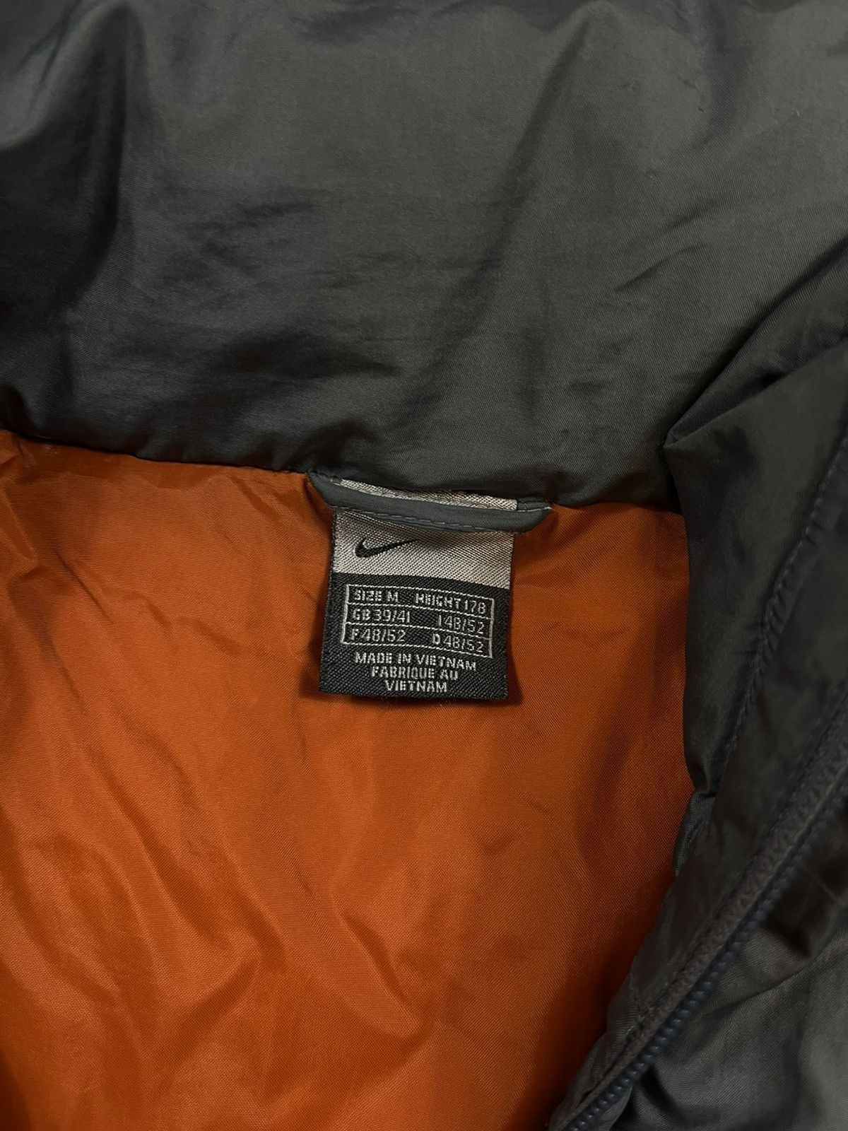 Nike 90’s NIKE RETRO CENTRAL SWOOSH LOGO DOWN PUFFER JACKET Y2K Size US M / EU 48-50 / 2 - 3 Thumbnail