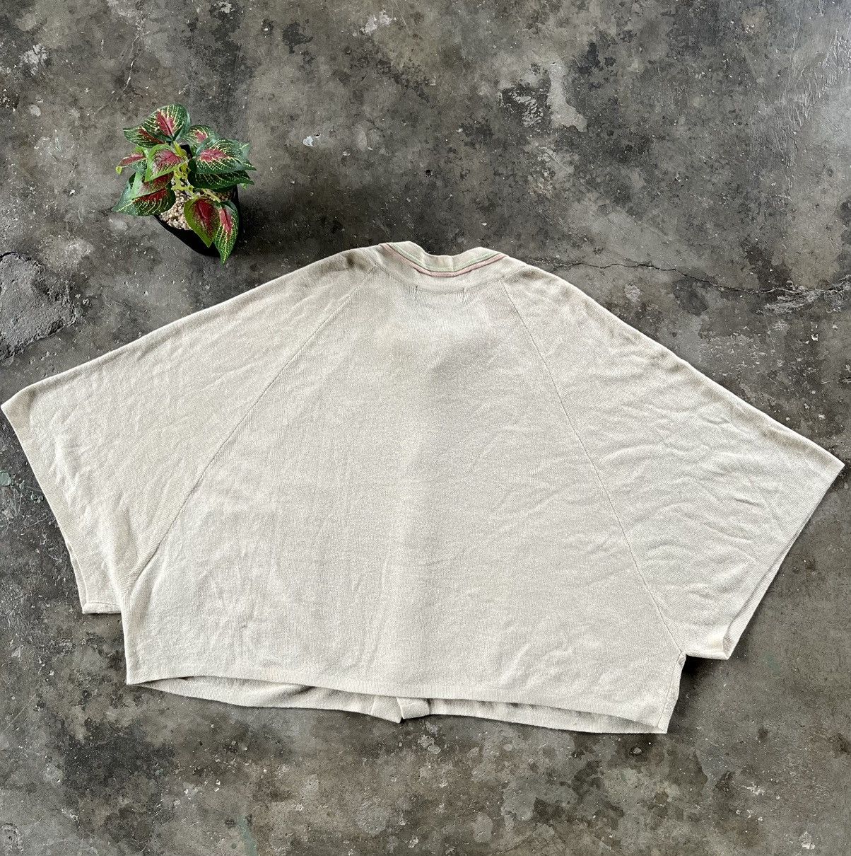 Issey Miyake × Japanese Brand × Ne-Net ⚡️STEALS⚡️Ne-Net Issey Miyake Short Crop Cardigan Japan 🇯🇵 Size ONE SIZE - 2 Thumbnail