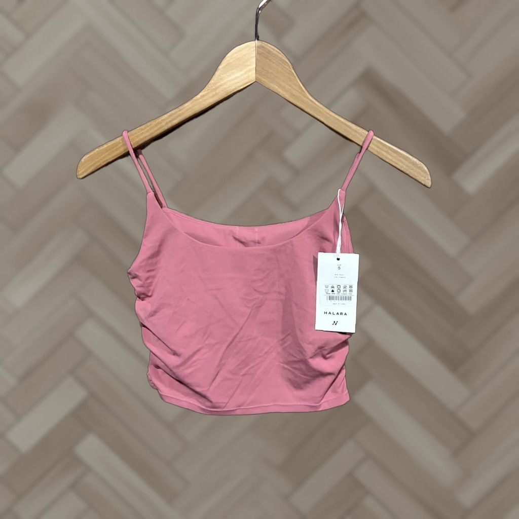 Vintage Halara Women's Sports Bra Pink Size Small Nylon Spandex Wireless Padded Removable Pads Stretch Yoga Gym Athleisure Size ONE SIZE - 1 Thumbnail