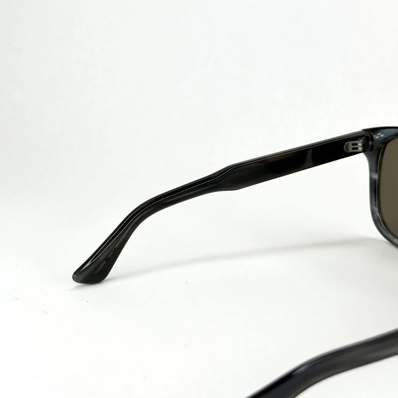 Gucci GUCCI GG0050S 0050 Classic Square Grey Horn Sunglasses 004 Size ONE SIZE - 2 Thumbnail