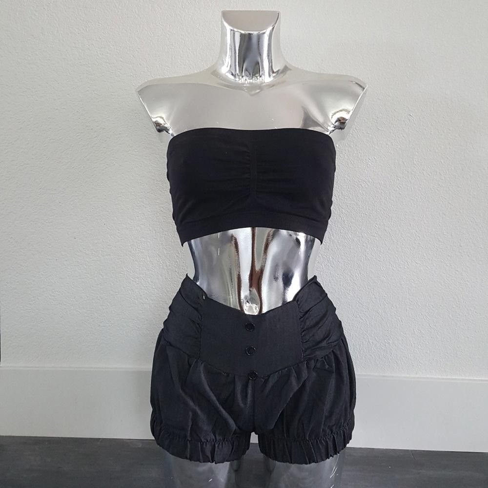 Designer Grey Button Detailed Lime Short Size 30" / US 8 / IT 44 - 1 Thumbnail