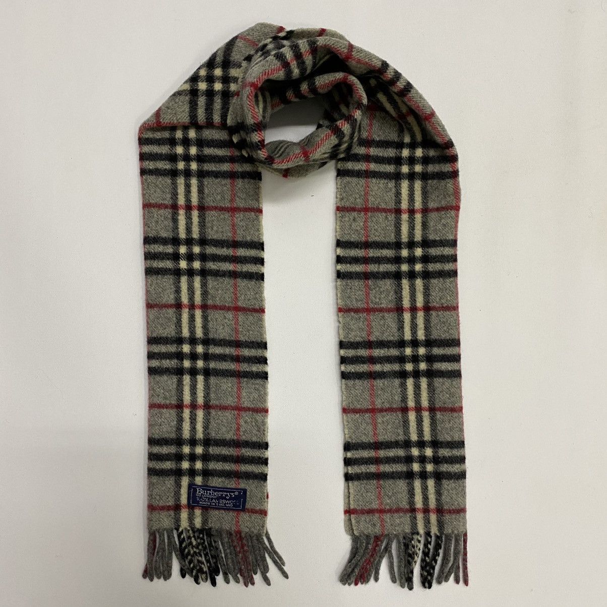 Burberry BURBERRYS SCARF MUFFLER BUR031 Size ONE SIZE - 1 Thumbnail