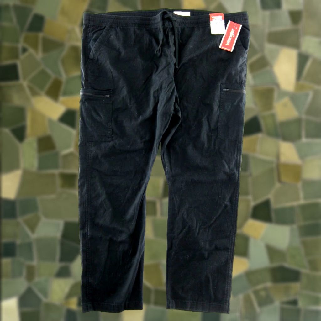 Wrangler NWT Wrangler Black Cotton Stretch Athletic Fit Pocket Cargo Pants Men XXL Size US 30 / EU 46 - 1 Thumbnail